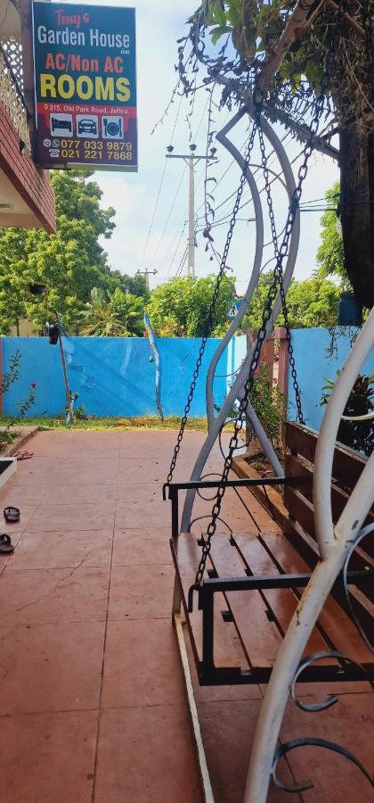 Tony'S Garden House Back Packers Inn Jaffna Eksteriør bilde