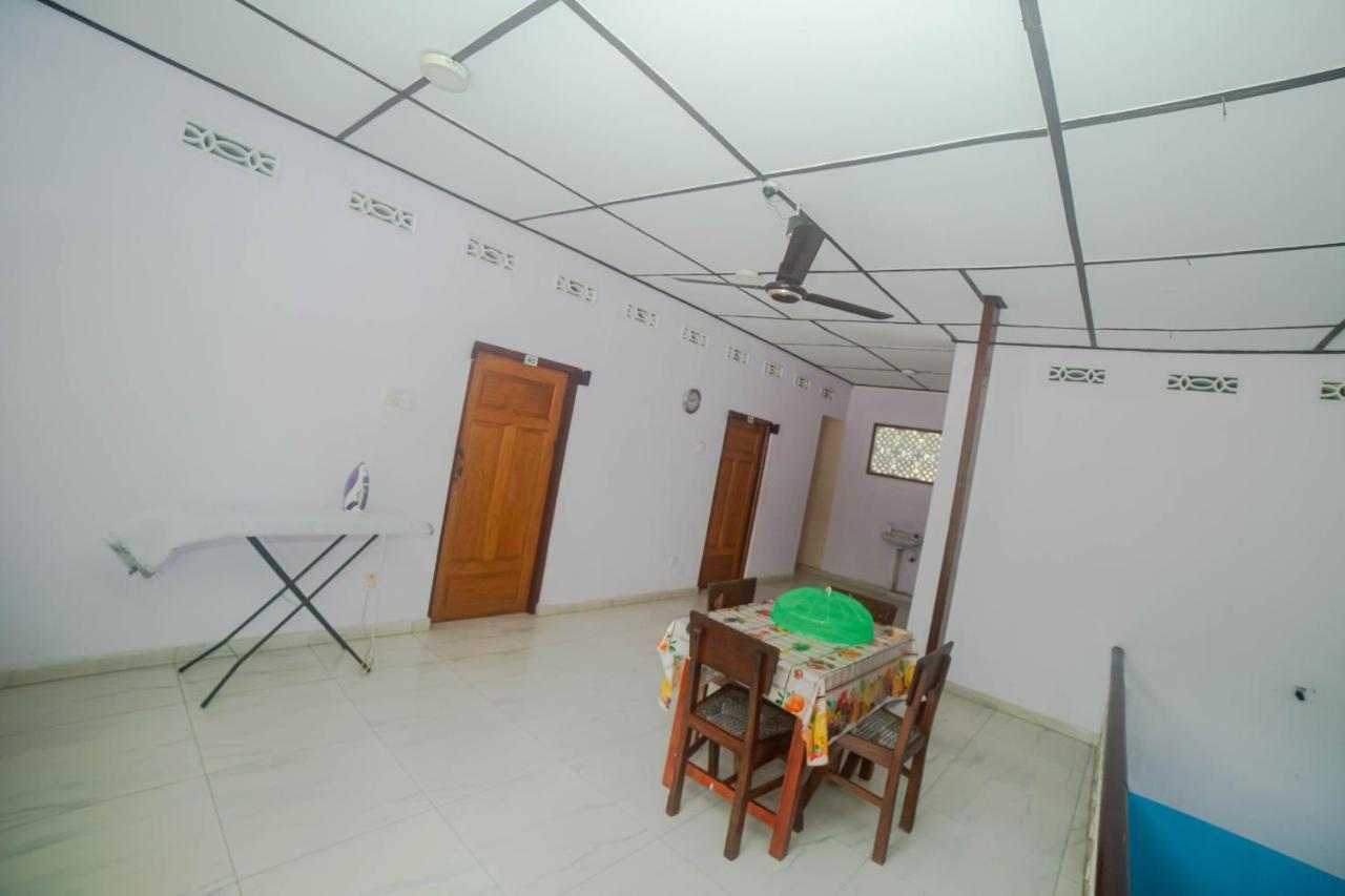 Tony'S Garden House Back Packers Inn Jaffna Eksteriør bilde